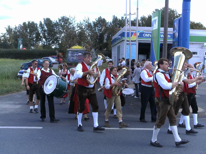 Kirchweihumzug053.JPG