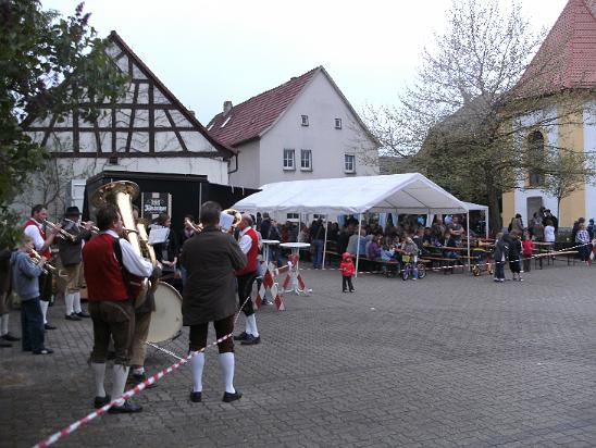Maibaum047.JPG